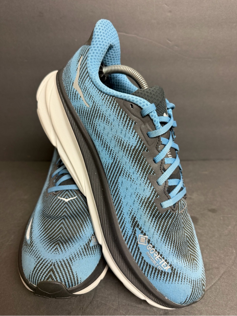 HOKA Clifton 9 GORE-TEX Shoes Mens Size 11.5 D Blue Black Sneakers WORN ONCE - Picture 3 of 12